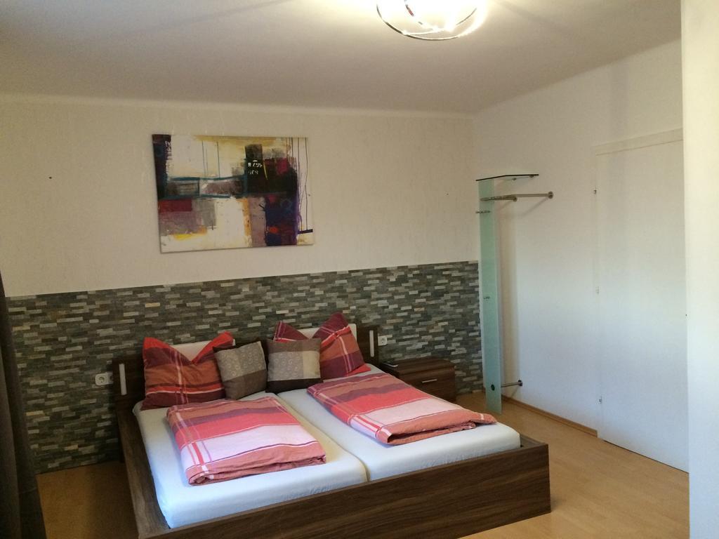 Enns Sleep Gasthaus Backhendlstation Habitación foto