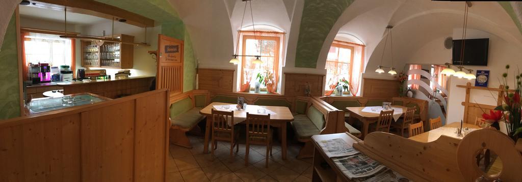 Enns Sleep Gasthaus Backhendlstation Exterior foto